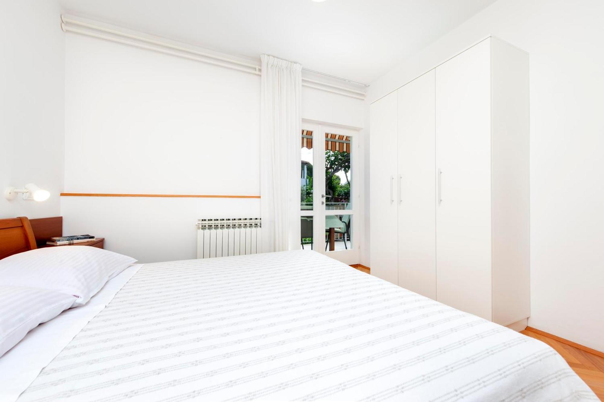Apartments Magnolia ロヴィニ エクステリア 写真